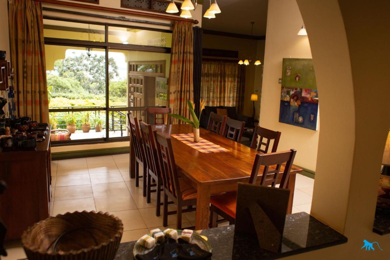 Bluemonkey Guesthouse Энтеббе Экстерьер фото